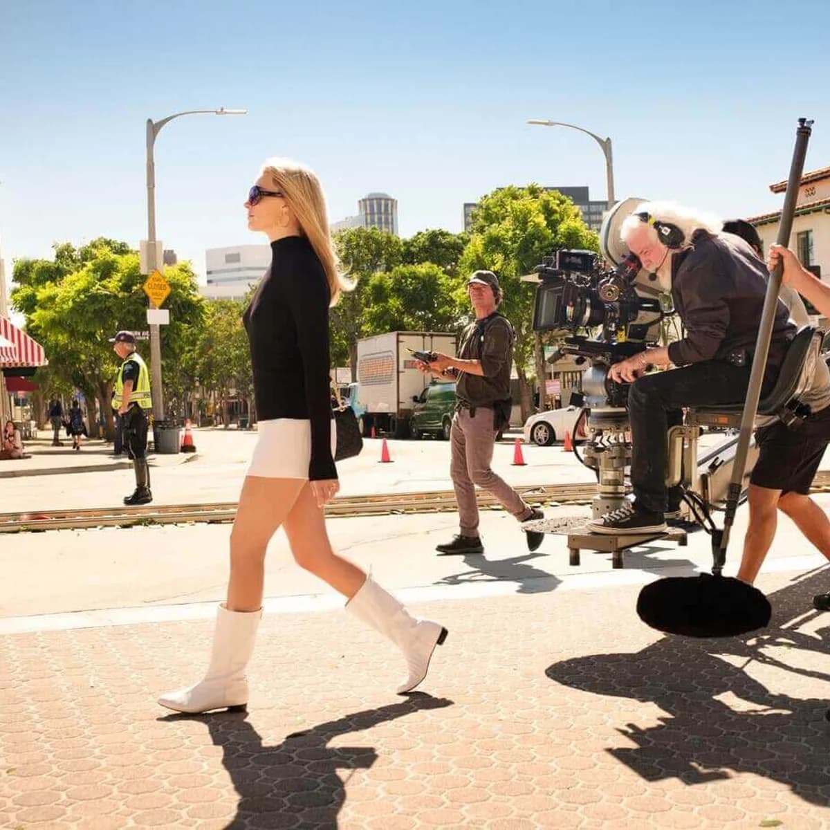 Produce a Hollywood Movie